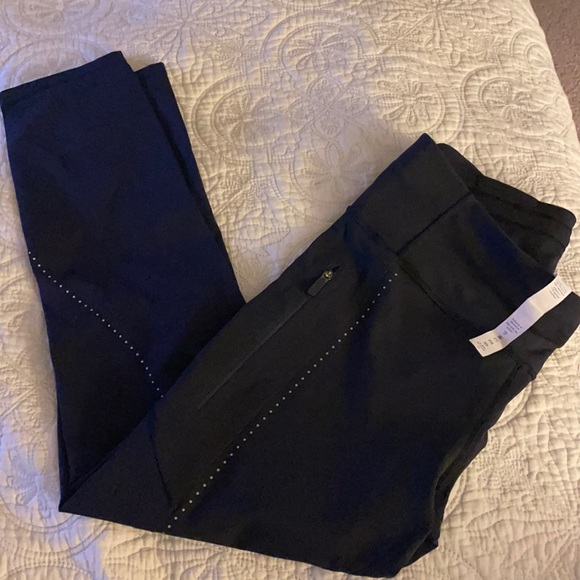 Lululemon crop 21’ navy blue size 6 - Picture 4 of 4